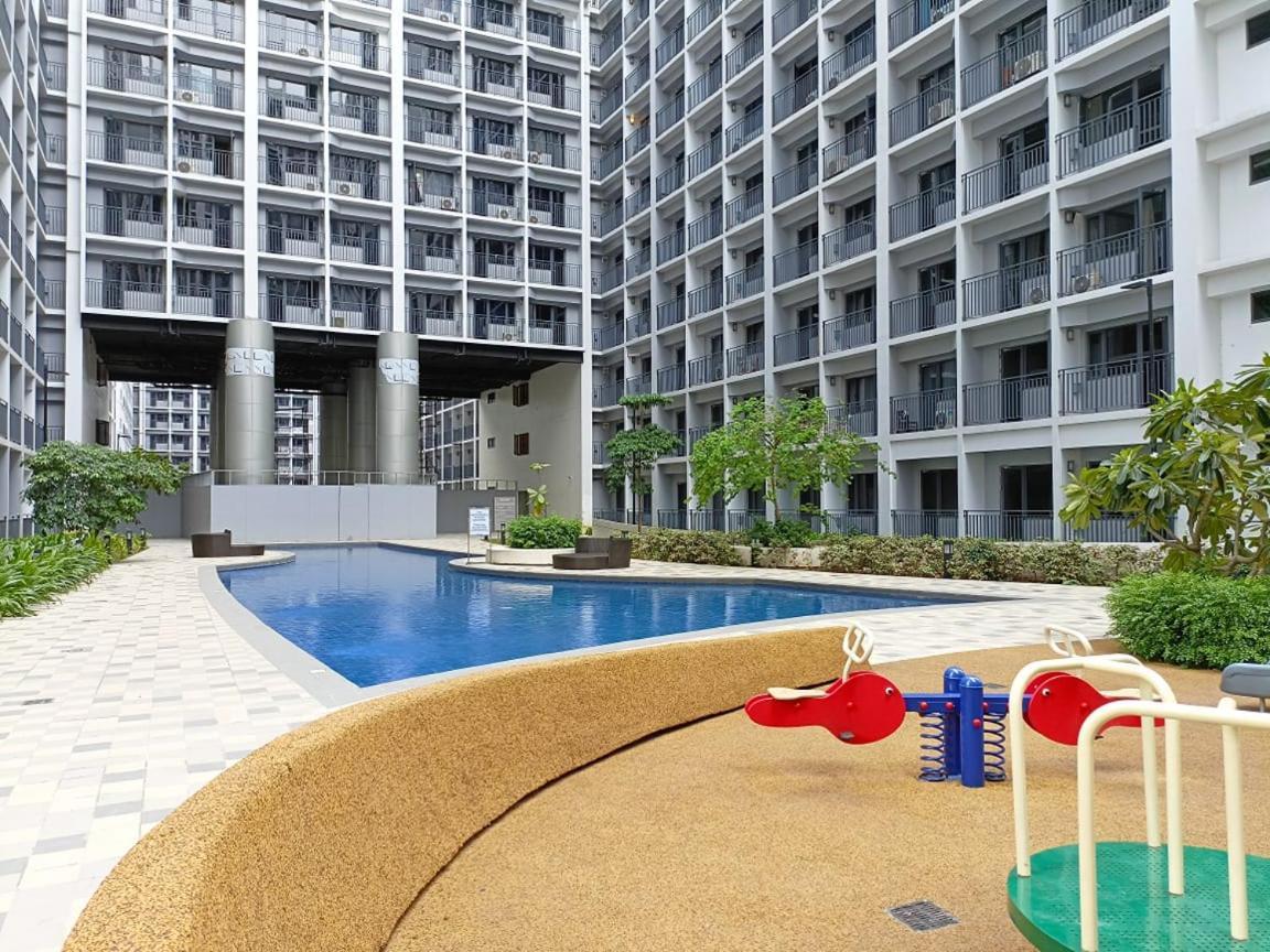 Home Away From Home Manila Eksteriør bilde