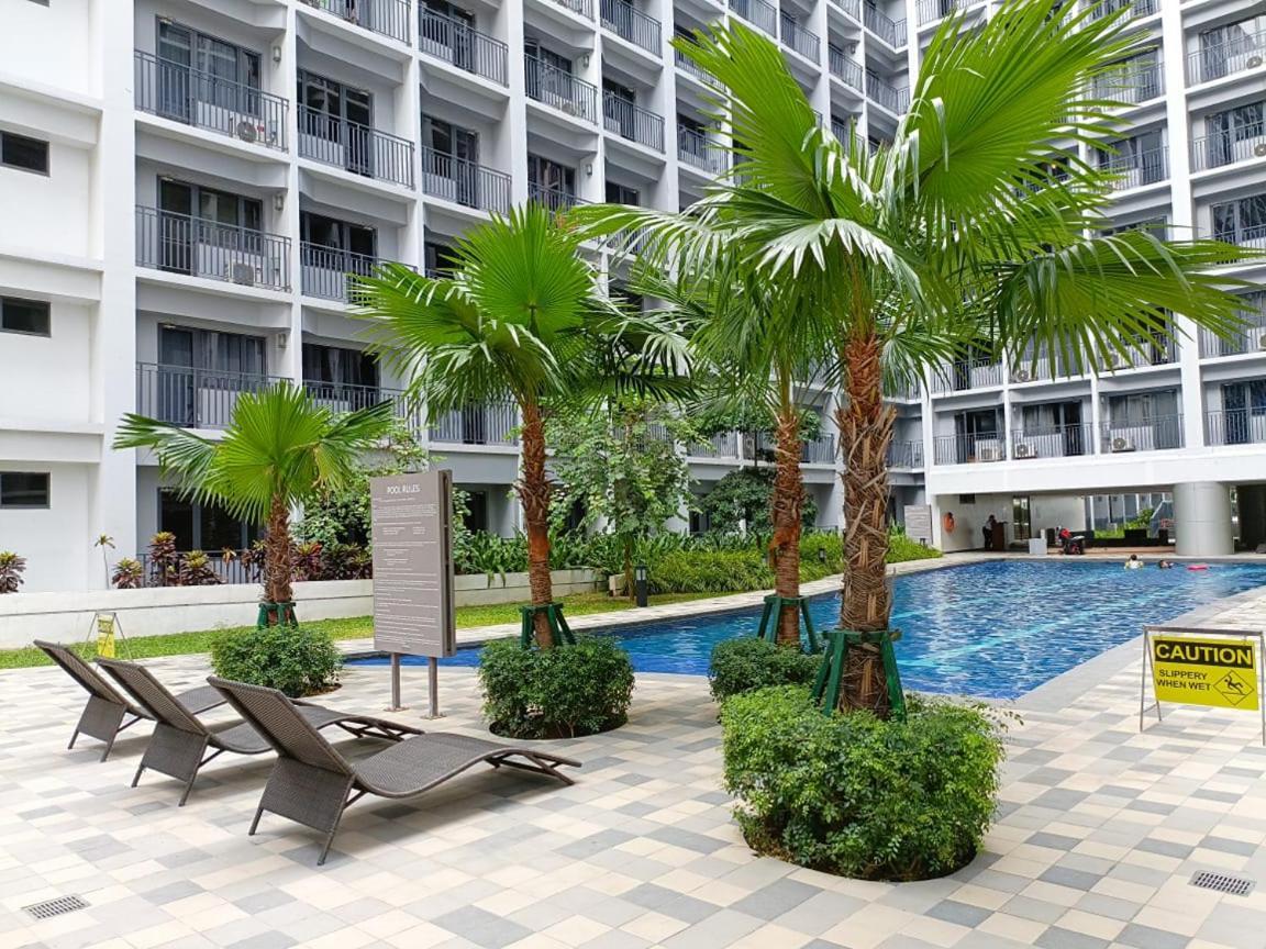 Home Away From Home Manila Eksteriør bilde
